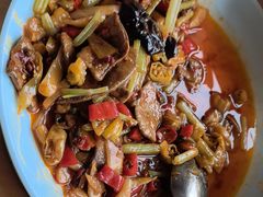 -严记小天府酸菜鱼(西四路店)