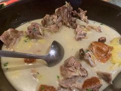 鸭架炖白菜豆腐汤-青年公社烤鸭(滨湖银泰店)