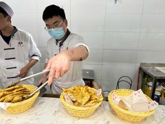 -方中山胡辣汤(成都首店)