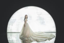 点击看大图 -GRACE KELLY婚纱与礼服(北京店)