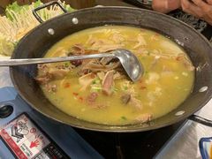 -霄汉牛三鲜湖北砂锅菜(万松园2店)