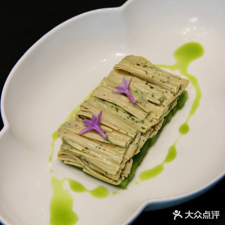 夏日赏荷限定，杭州人私藏20年的秘境餐厅‼️