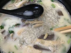 -津津老鸭粉丝馆(正东路店)