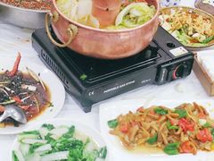 -乡土特色.冷锅鱼.牦牛肉汤锅