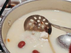 -满香宜猪肚鸡(叠彩万达店)