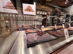 -Laderach 莱德拉(上海环贸iapm店)