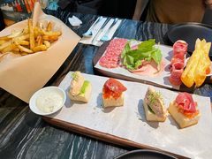 -LES ELITES 英集荟(南京西路店)