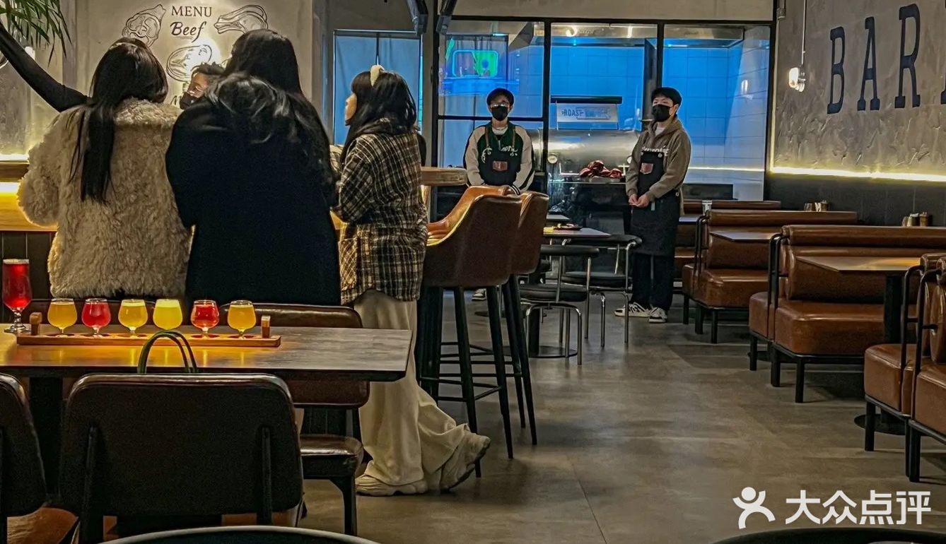 快乐的夜晚🏙来这里会更快乐
