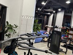 -豪逸健体(中骏广场店)