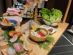 -山川小町·极番烧肉(新地假日广场店)