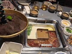 三拼锅-巴奴毛肚火锅(悠唐购物中心店)