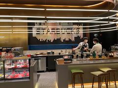 -星巴克臻选(上海虹桥新天地三店)