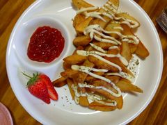 -Rabbit Cafe私房西餐甜点咖啡(栖霞路店)