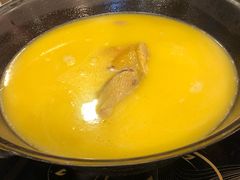 -鲜入围煮花胶鸡海鲜火锅