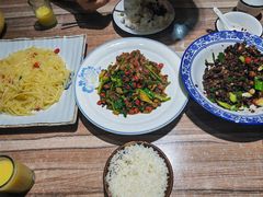 -三湘四水正宗湘菜(君峰路店)