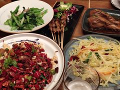 -爱啤精酿·民谣酒馆(滨江店)