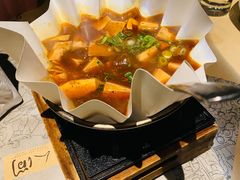 -穹六人间 people 6(岳阳路店)