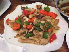 -小锅巴纳西餐厅