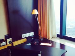 -上海龙之梦万丽酒店