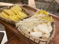 -四小区火锅·巷子里的重庆火锅(花照壁店)