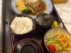 -自由之丘