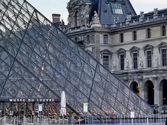 -卢浮宫
