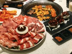 -炙忧烤肉屋(中国铁建广场店)