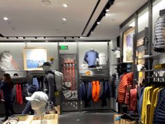 -ARC'TERYX始祖鸟(北京王府中环店)