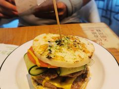 -龙治汉堡(中华城店)