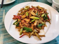 -自游人·美食一楼