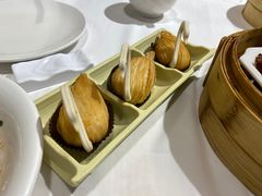 榴莲千丝酥-稻香酒家·34年老字号·港式粤菜(汉街店)