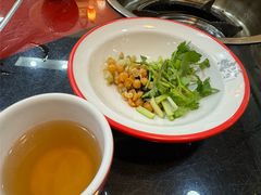 -烧哥美蛙肥肠鱼火锅·十五年社区店