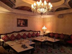 -白玉兰广场停车场