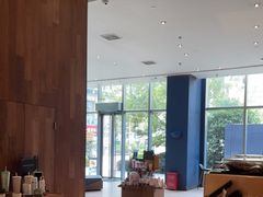 大堂-星巴克(凯德晶萃店)