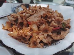 石榴花炒肉-喜林苑·稻田餐厅(品相府店)