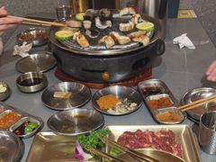 -围炉肉舍丹东海鲜烤肉·烤活鳗(步行街店)