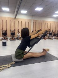 -OM瑜伽教练培训学院