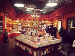 -西西弗书店&矢量咖啡(静安大悦城店)