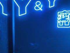 -Y&Y创意真人密室逃脱馆(人民广场步行街店)