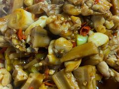 牛蛙爱上虾-小民大排档(光谷店)