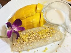 -Dang restaurant (patong phuket)