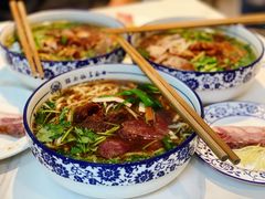 -镇南锅盖面馆(解放路店)