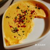 充满艺术感的绿植西餐厅