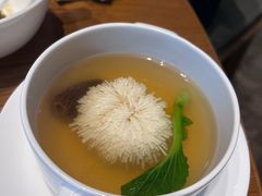 上汤炖菊花-萬國春·中菜馆(颐和公馆店)