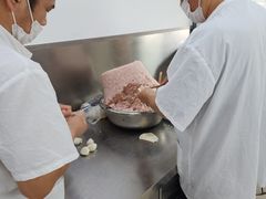 -黄阿姨锅贴大王(万航渡路店)