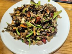 -蒙艾里民族传统菜蒙餐