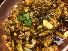 -虾弄弄海派小龙虾·牛羊蝎子火锅