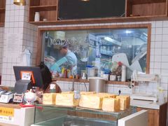 -沁屋面包店(人民东路店)