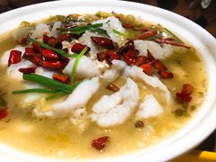 经典酸菜鱼-外婆私房菜(新亚百货店)