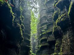 -梭布垭石林景区